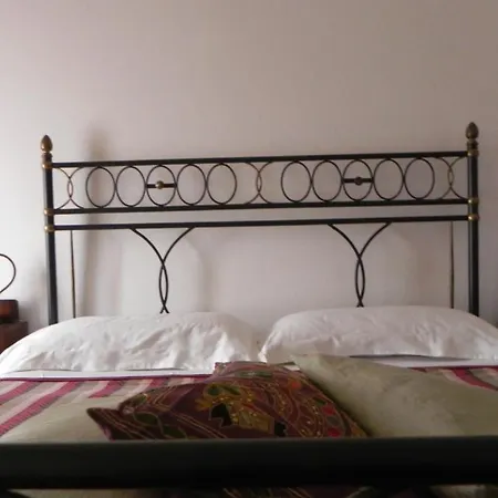 Cipriani Bed & Breakfast *